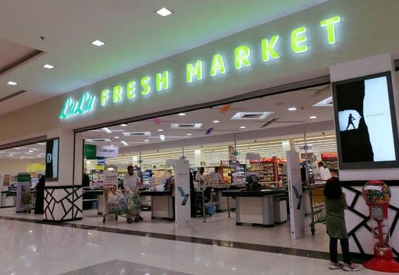Vstup do Dubai Lulu Hypermarketu v nákupnom centre.