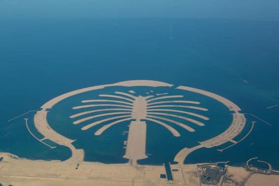 Dubajský umelý ostrov Palm Jebel Ali.