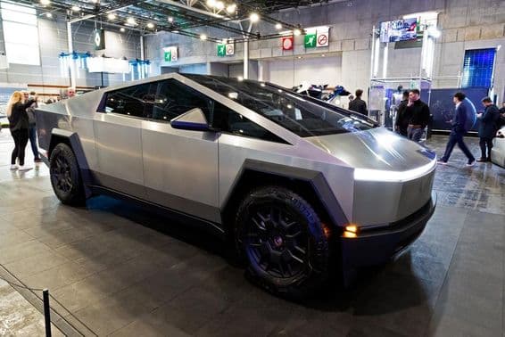 Tesla Cybertruck.
