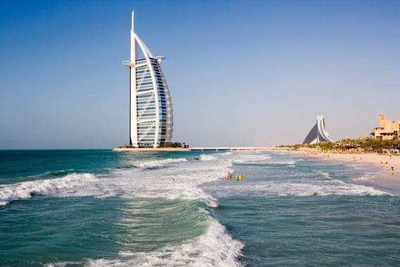 Burj Al Arab pohľad z mora.
