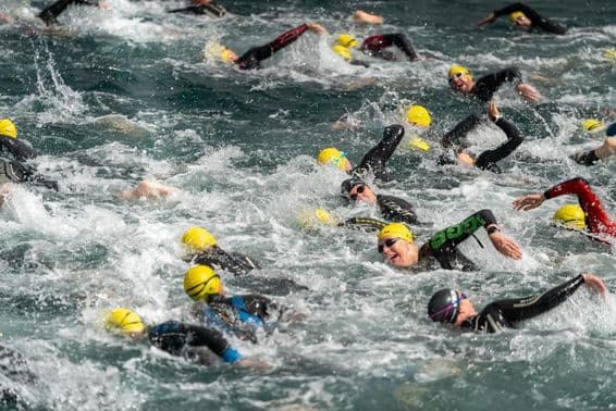 Plávanie v triatlone.