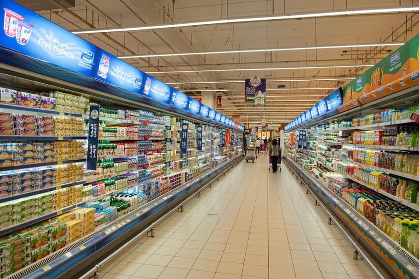 Vnútro obchodu v Dubaji.