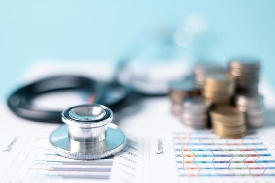 Zdravotné poistenie je rozumné finančné rozhodnutie, šetriace peniaze na náklady zdravotnej starostlivosti.