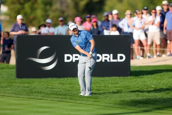Bernd Wiesberger, rakúsky profesionálny golfista, na Emirates Golf Club v Dubaji.