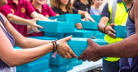 Charita a darovanie sú neoddeliteľnou súčasťou svätého mesiaca Ramadán.