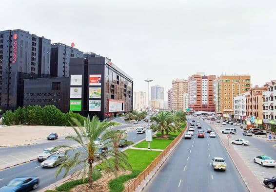 Moderná ulica, Ajman, Ajman, Spojené arabské emiráty.