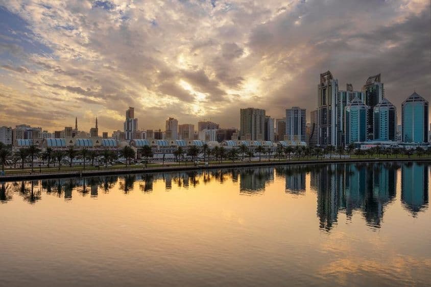 Ikonická budova Sharjahských centrálnych trhov.