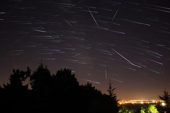 Hviezdy Mliečnej dráhy, meteorický roj.