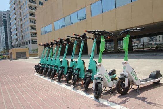 RTA požičovňa e-skútrov v Dubaji.