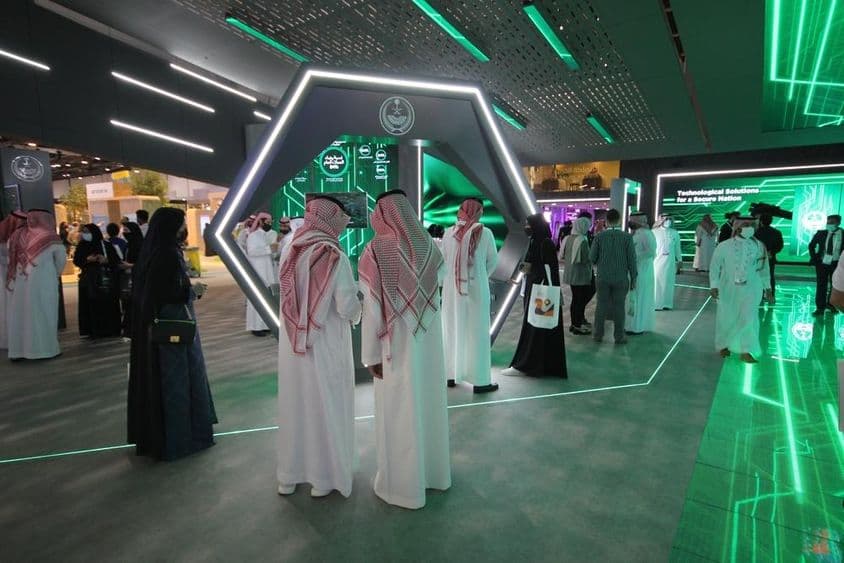 Interiér Dubajského Svetového Obchodného Centra.