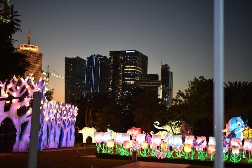 Dubajská záhrada je park s oslnivými svetelnými šou a ručne vyrábanými sochami.
