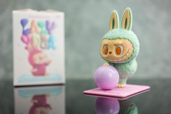 THE MONSTERS Lazy Yoga Series figúrky.