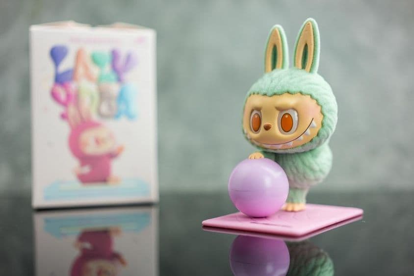 THE MONSTERS Lazy Yoga Series figúrky.