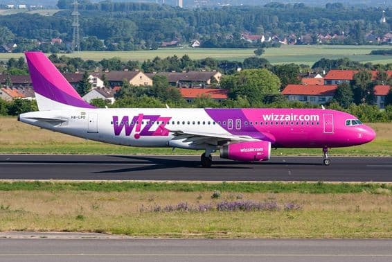 Maďarské lietadlo Wizz Air Airbus A320-200 s registráciou HA-LPO.