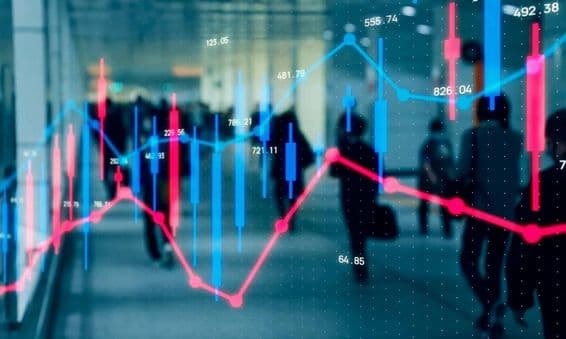 Finančný graf, ľudia kráčajúci.