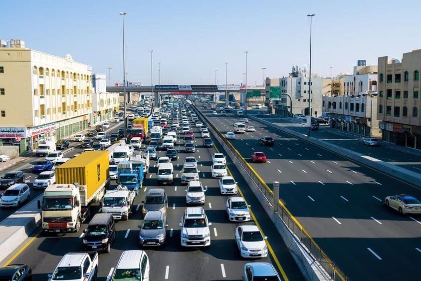 Dopravné zápchy v predmestiach Dubaja.