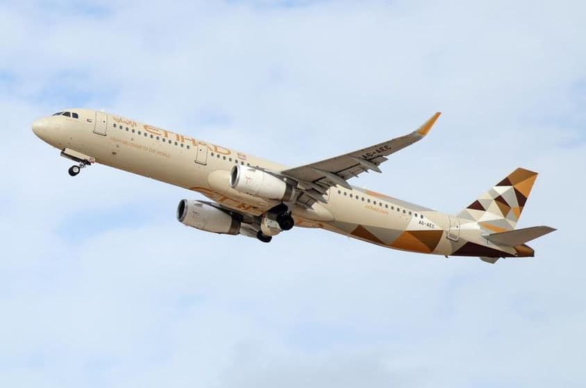 Airbus A321-231 - Etihad Airways vzlieta z letiska Ben Gurion.