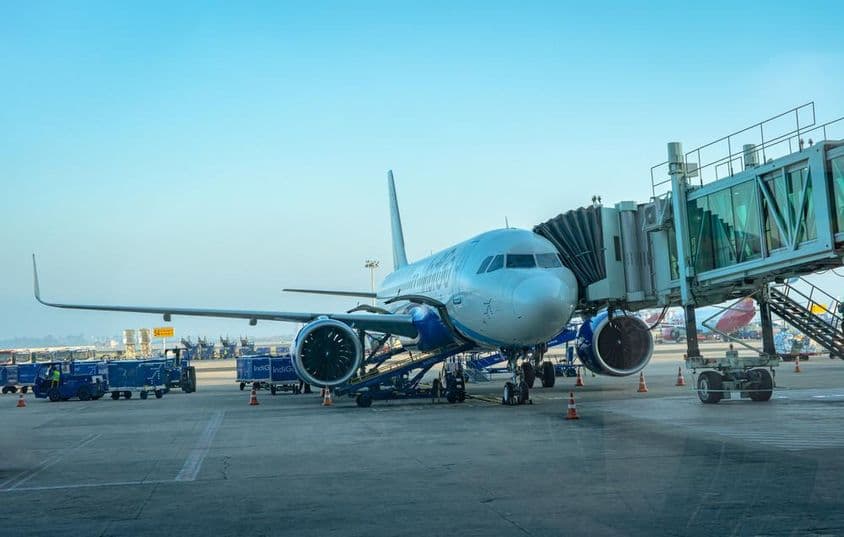 Indigo, najväčšia indická nízkorozpočtová letecká spoločnosť, s 280 lietadlami.
