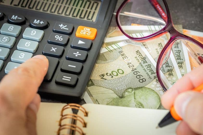 Finančné výpočty v indických rupiách.