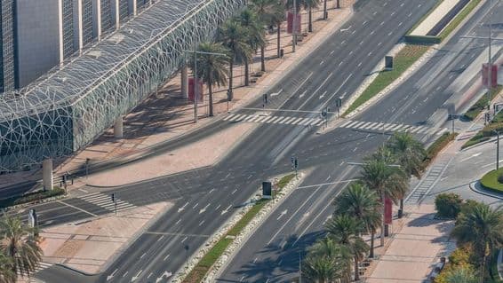 Cesta do centra Dubaja, Dubaj, Spojené arabské emiráty.