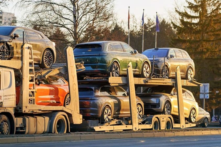 Úplne nové čínske SUV prepravované spoločnosťou Li Auto.