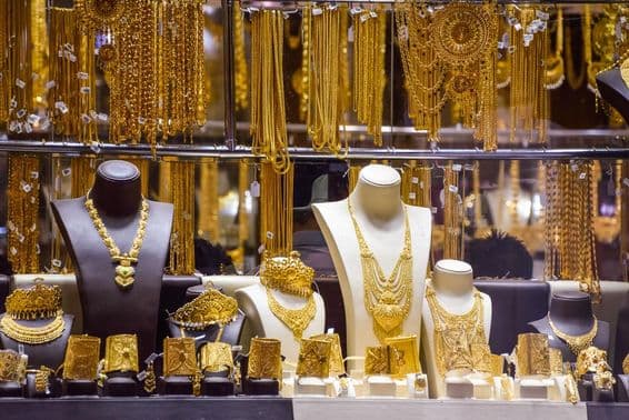 Deira, staré obchodné centrum Dubaja s najväčším trhoviskom na ulici.