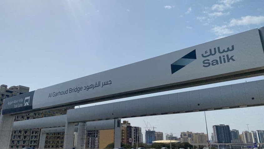 Pohľad na dubajský systém výberu mýta Salik.