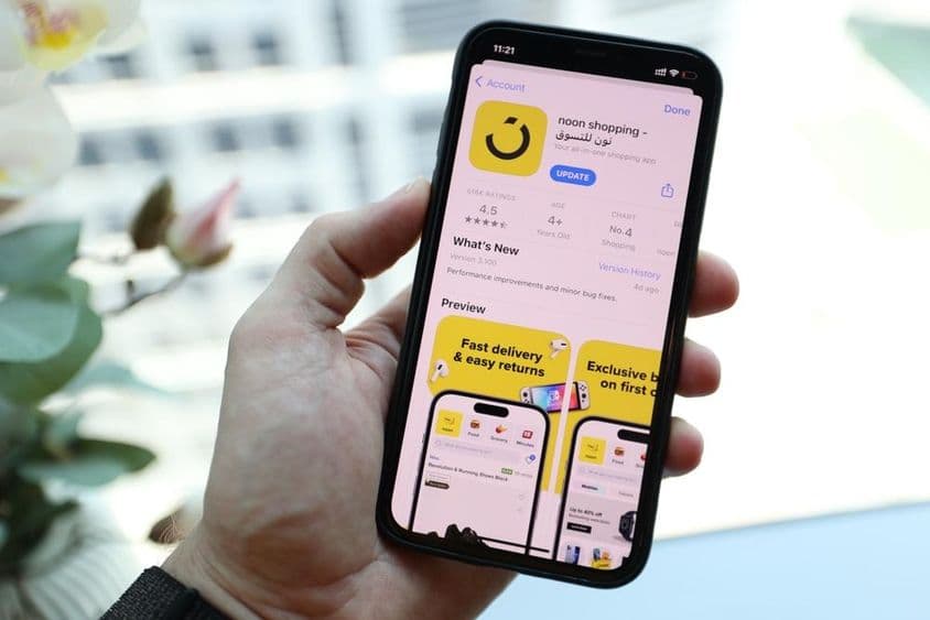 Aplikácia noon na smartfóne Apple iPhone 14.