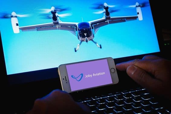 Joby Aviation je americká spoločnosť vyvíjajúca elektrické lietadlá pre služby leteckých taxíkov.