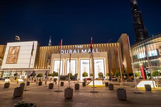 Dubaj Mall, najväčšie obchodné centrum sveta v Spojených arabských emirátoch.