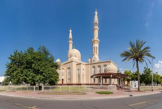 Mešita Jumeirah v Dubaji.