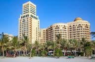 Waldorf Astoria 5-hviezdičkový luxusný hotel v Ras al Khaimah.