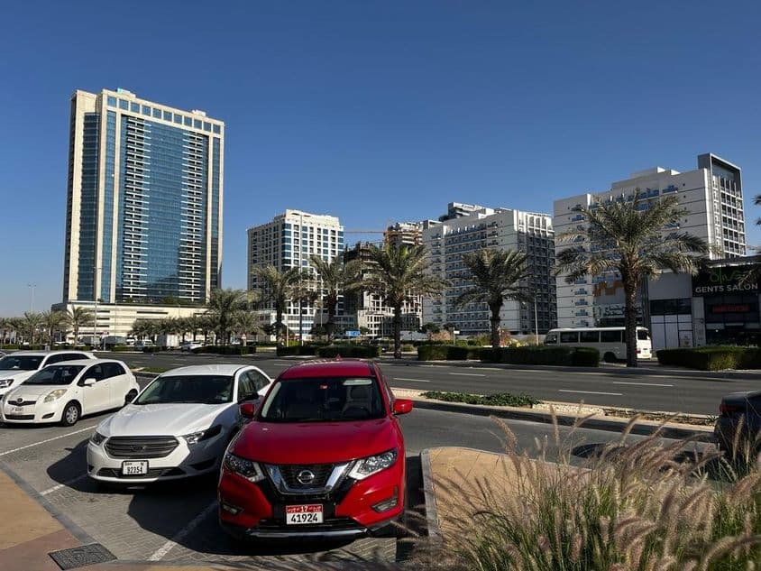 Budovy v Dubailand Residence Complex, nová rezidenčná oblasť.