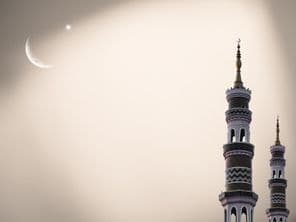 Mešita v Spojených arabských emirátoch počas Ramadánu.