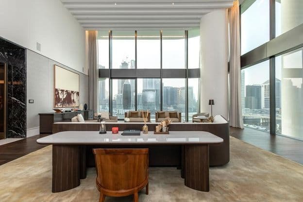 Dubaj moderný interiérový dizajn bytu.