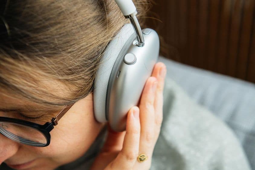 Over-ear slúchadlá, AirPods Max