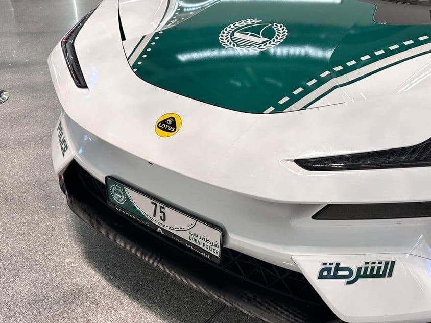 Lotus Eletre R automobil dubajskej polície