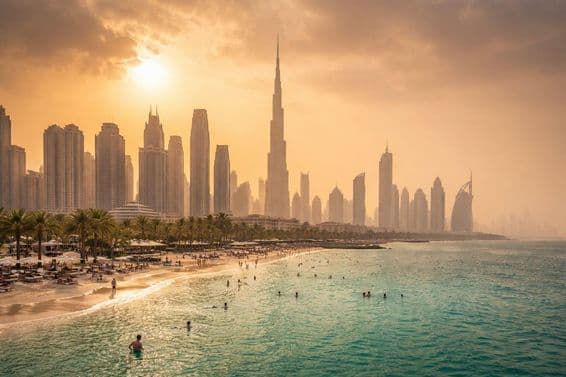 Horúca a vlhká dubajská panoráma