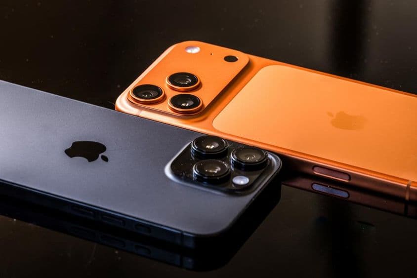 iPhone 17Pro Max kozmicko oranžový