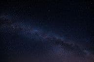 Hviezdna nočná obloha