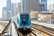Vlak metra Dubaj verejná doprava Dubai Marina